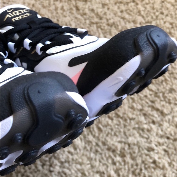 Nike Air Max 270 React - Picture 9 of 10